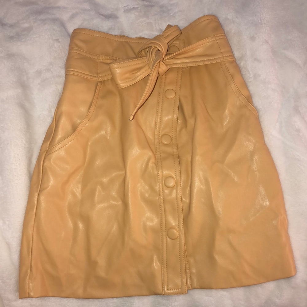 Urban outfitters high waisted peach skirt size xs